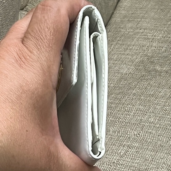 Versace - Gianni Versace vintage white leather Bi folded wallet - Picture 5 of 11